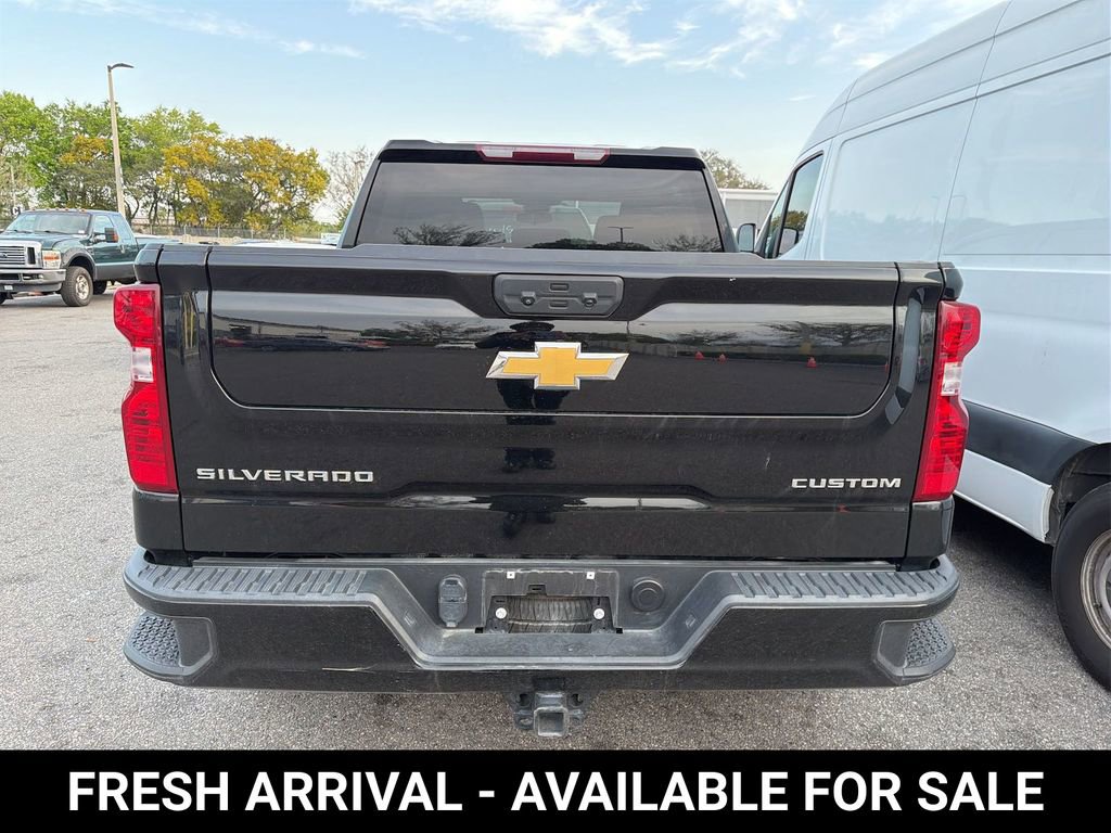 Used 2024 Chevrolet Silverado 1500 Custom image 7