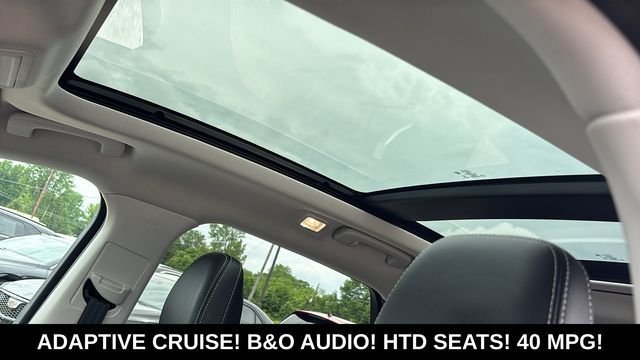 Used 2022 Ford Escape SEL w/ Technology Package FWD image 9