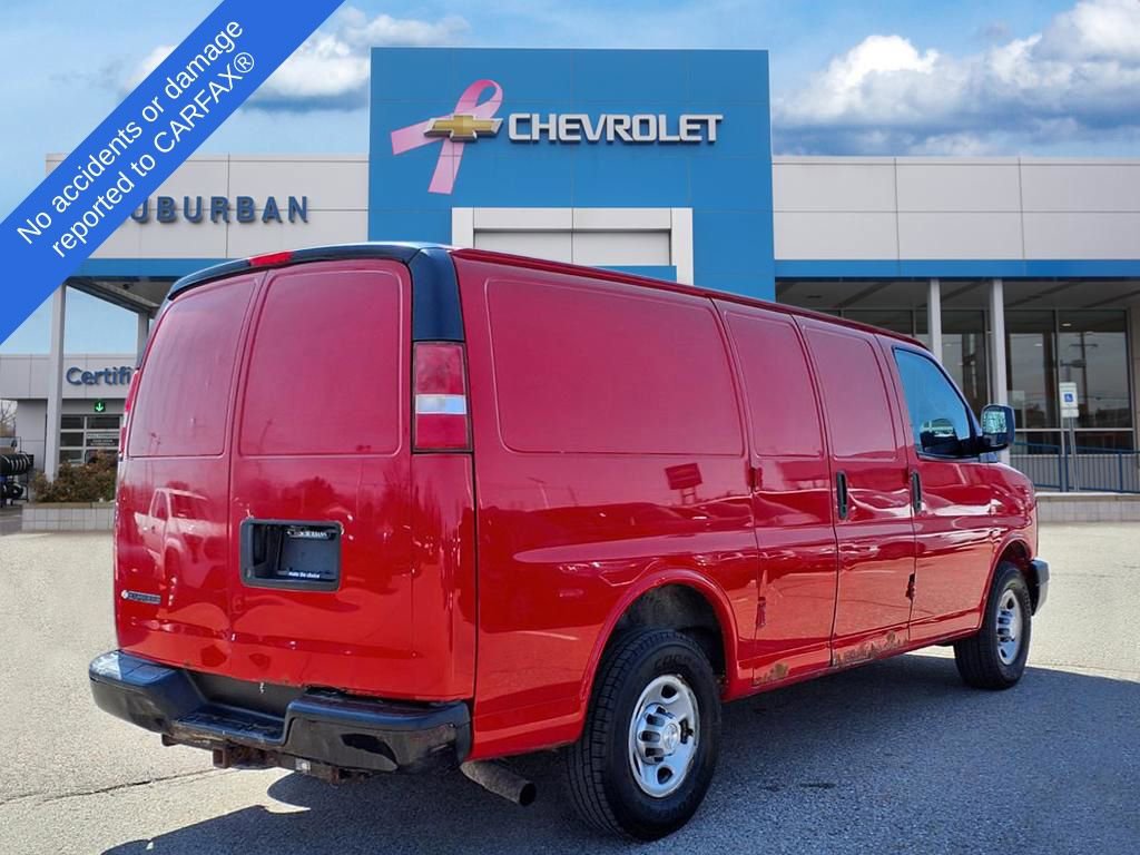 Used 2017 Chevrolet Express 2500 image 5