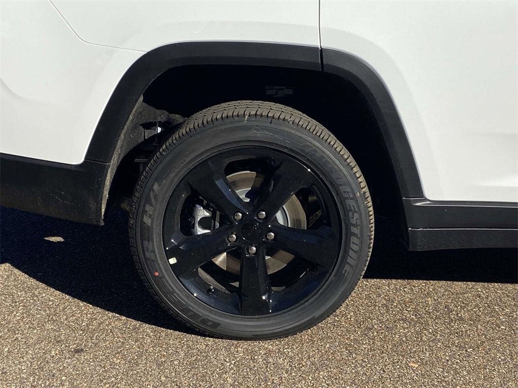 New 2025 Jeep Grand Cherokee L Altitude image 39