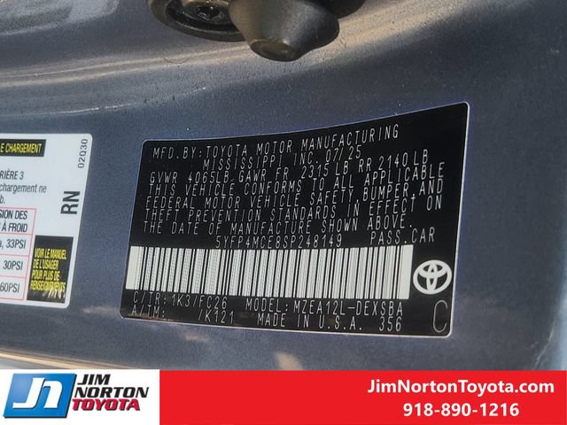 Used 2025 Toyota Corolla SE w/ SE Premium Package FWD image 34