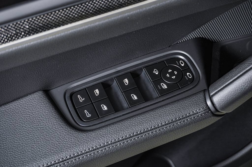 New 2026 Porsche Cayenne S AWD/4WD image 26