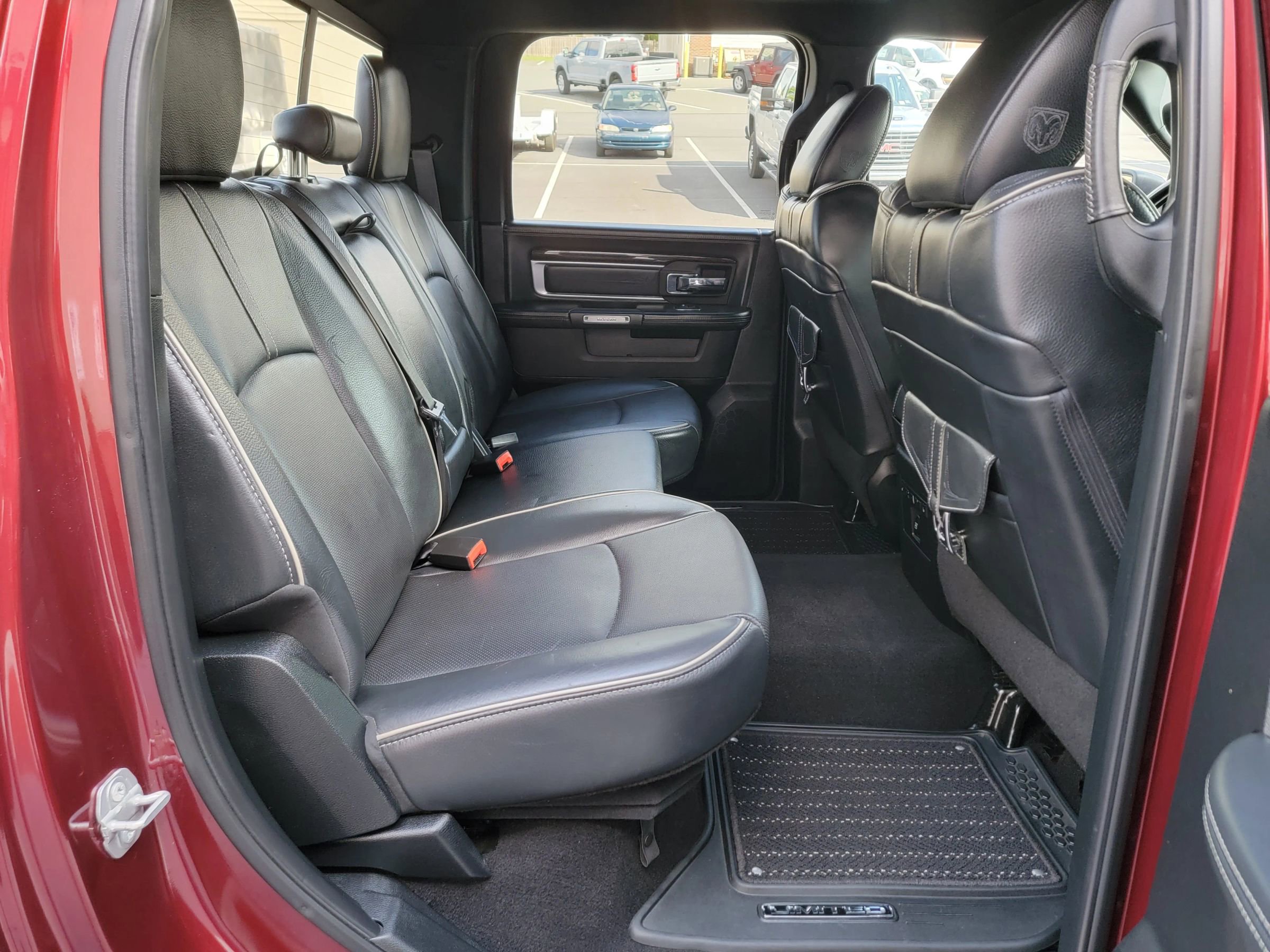 Used 2018 RAM 1500 Limited image 19