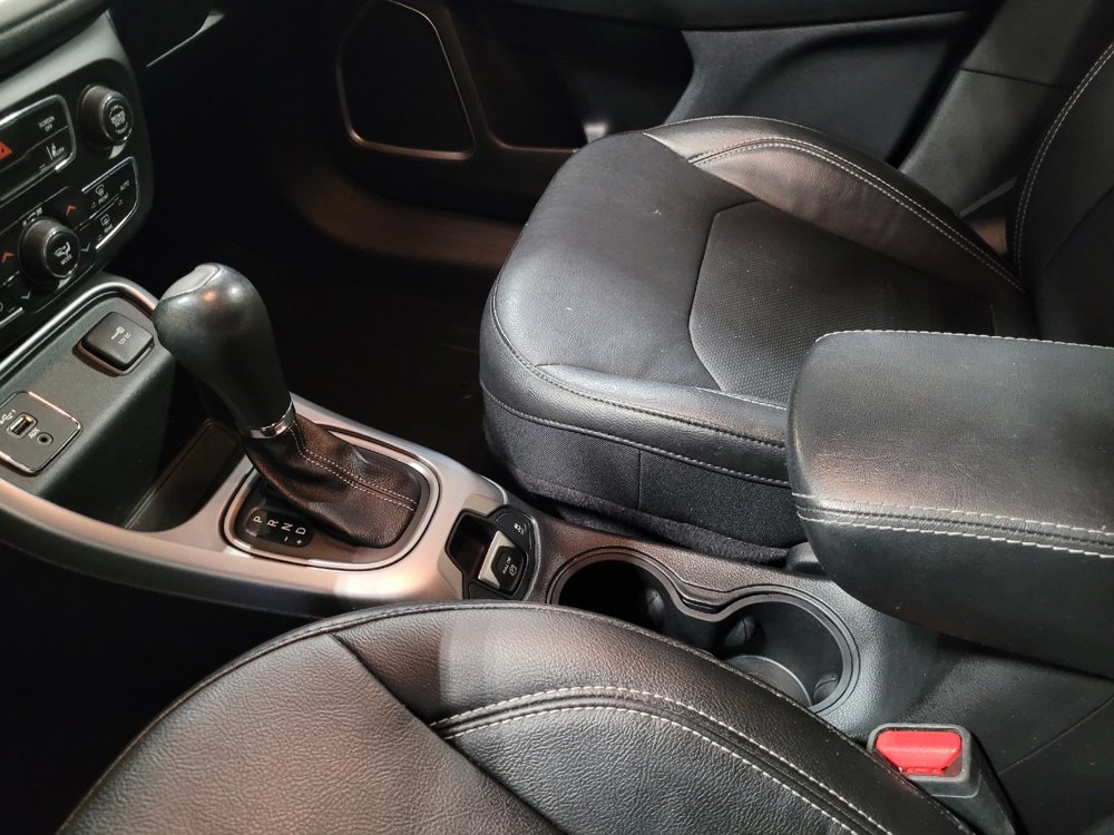 Used 2021 Jeep Compass Latitude w/ Driver Assistance Group image 26