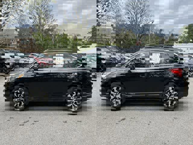 Used 2016 Subaru Outback 2.5i Limited image 2