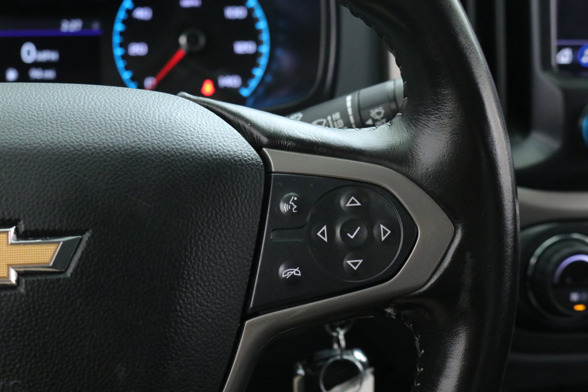 Used 2022 Chevrolet Colorado Z71 w/ Safety Package image 15