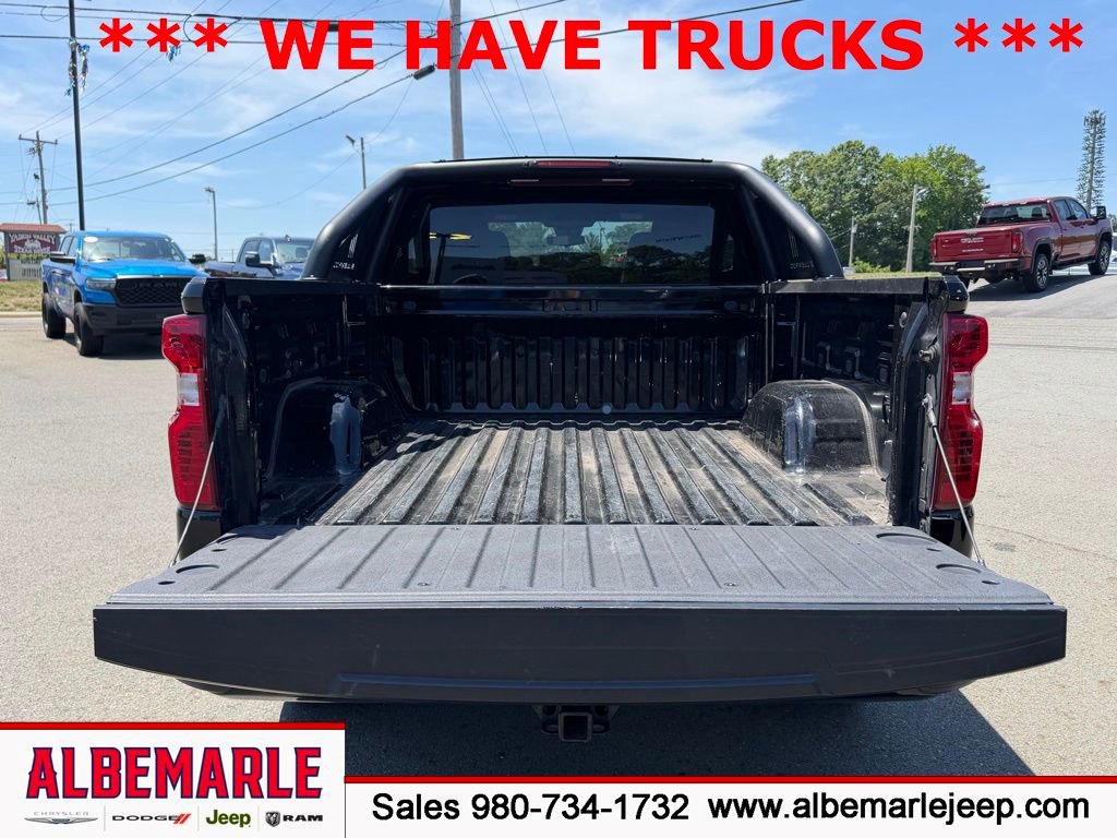 Used 2023 Chevrolet Silverado 1500 Custom w/ LPO, Dark Essentials Package RWD image 5