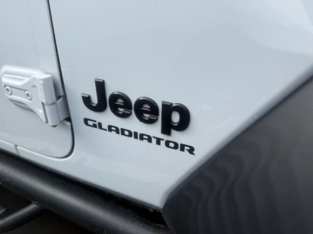 Used 2020 Jeep Gladiator Sport w/ Quick Order Package 24S image 5
