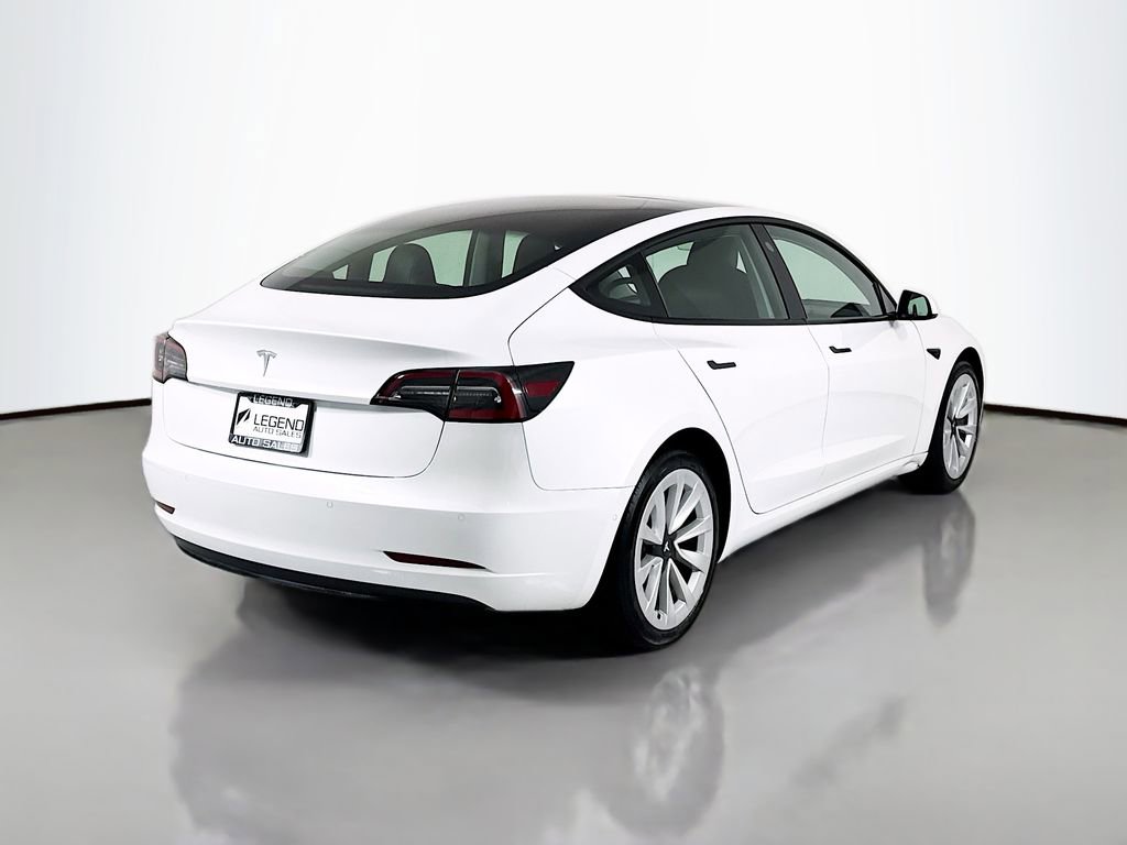 Used 2021 Tesla Model 3 Standard Range Plus image 3