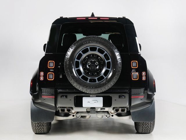 New 2026 Land Rover Defender 110 AWD/4WD image 7