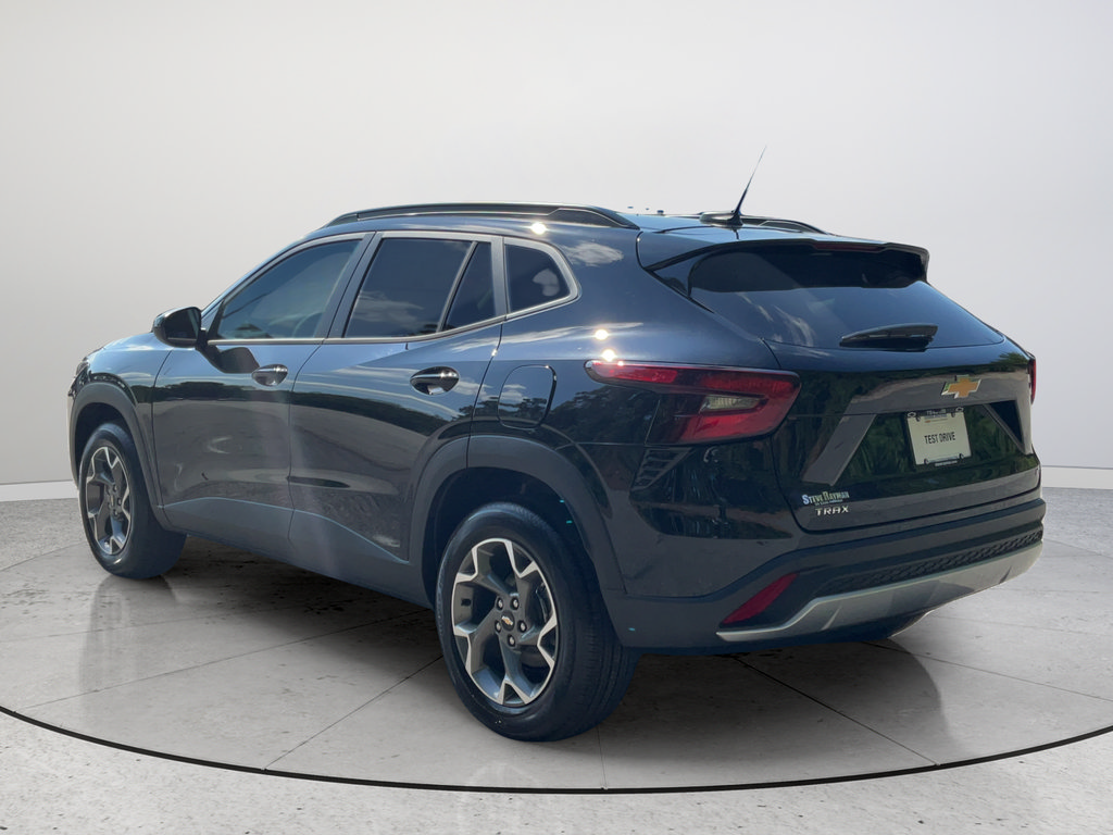 New 2026 Chevrolet Trax LT FWD image 7
