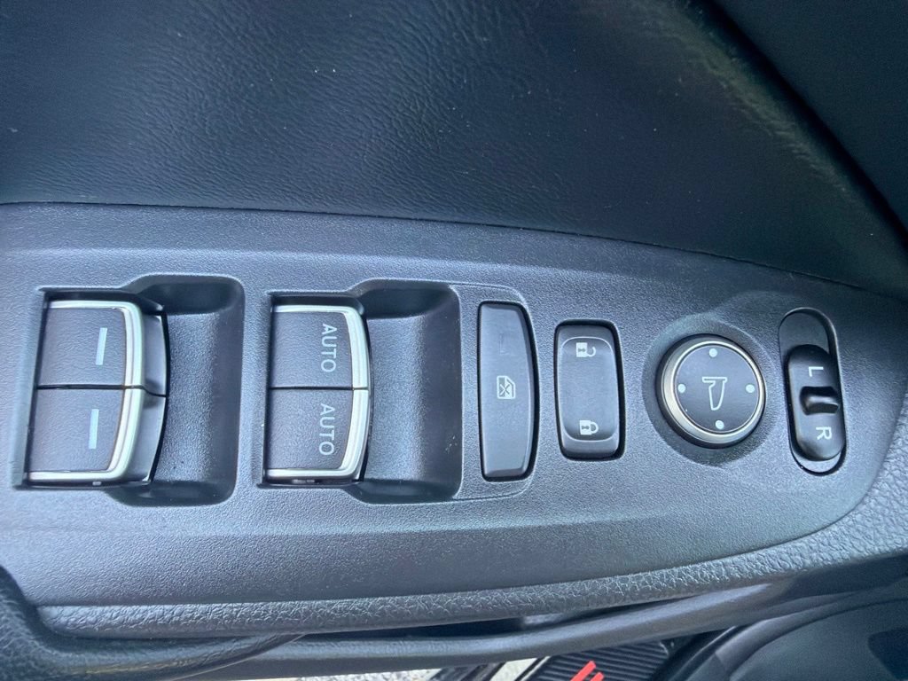 Used 2018 Honda Accord EX-L image 41