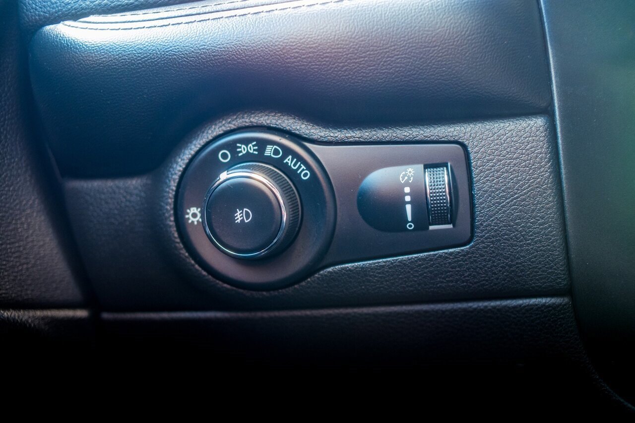 Used 2022 Dodge Durango GT image 18