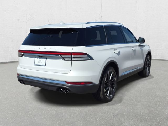 Used 2023 Lincoln Aviator Reserve w/ Equipment Group 201A AWD/4WD image 5