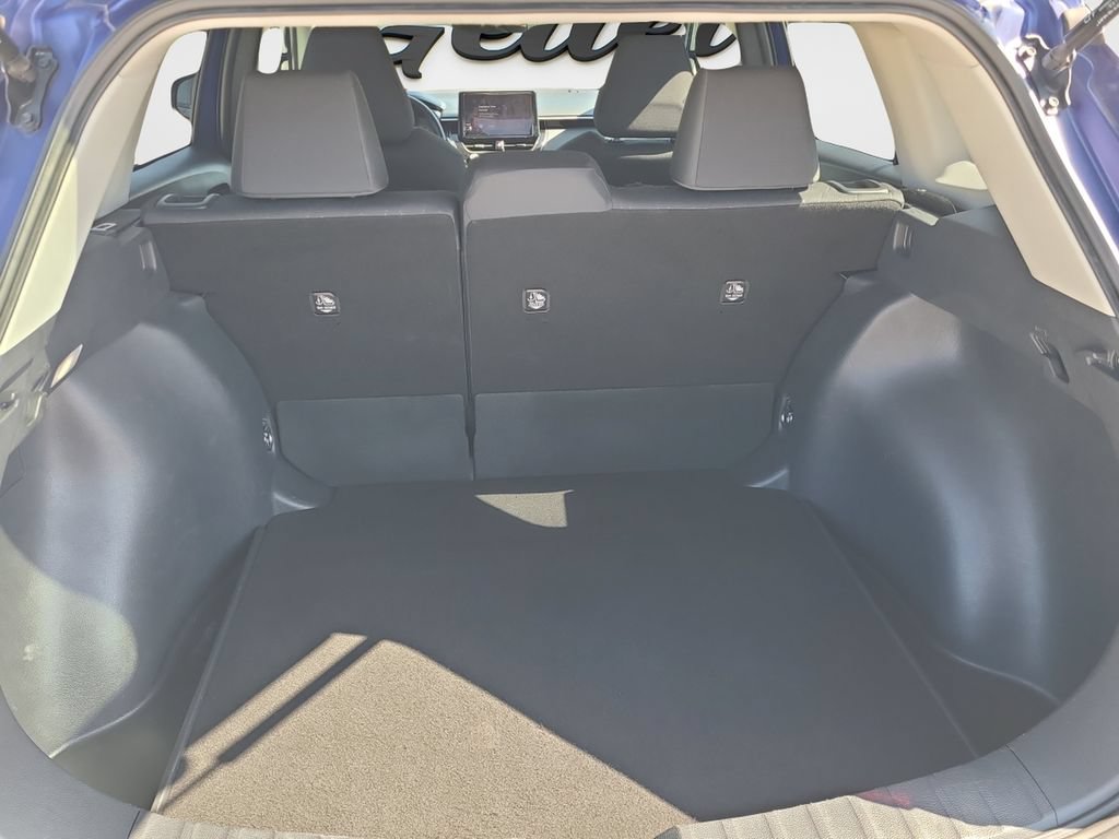 Used 2023 Toyota Corolla Cross LE FWD image 9