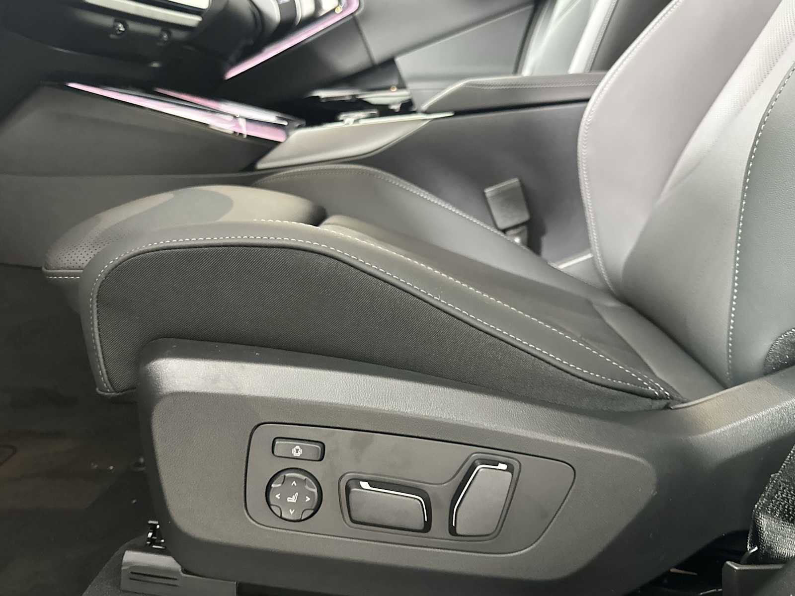 New 2026 BMW X3 xDrive30 w/ Convenience Package image 12