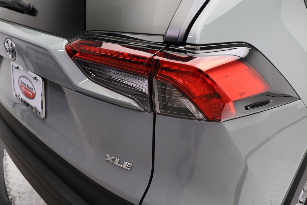 Certified 2023 Toyota RAV4 XLE w/ Convenience Package image 9