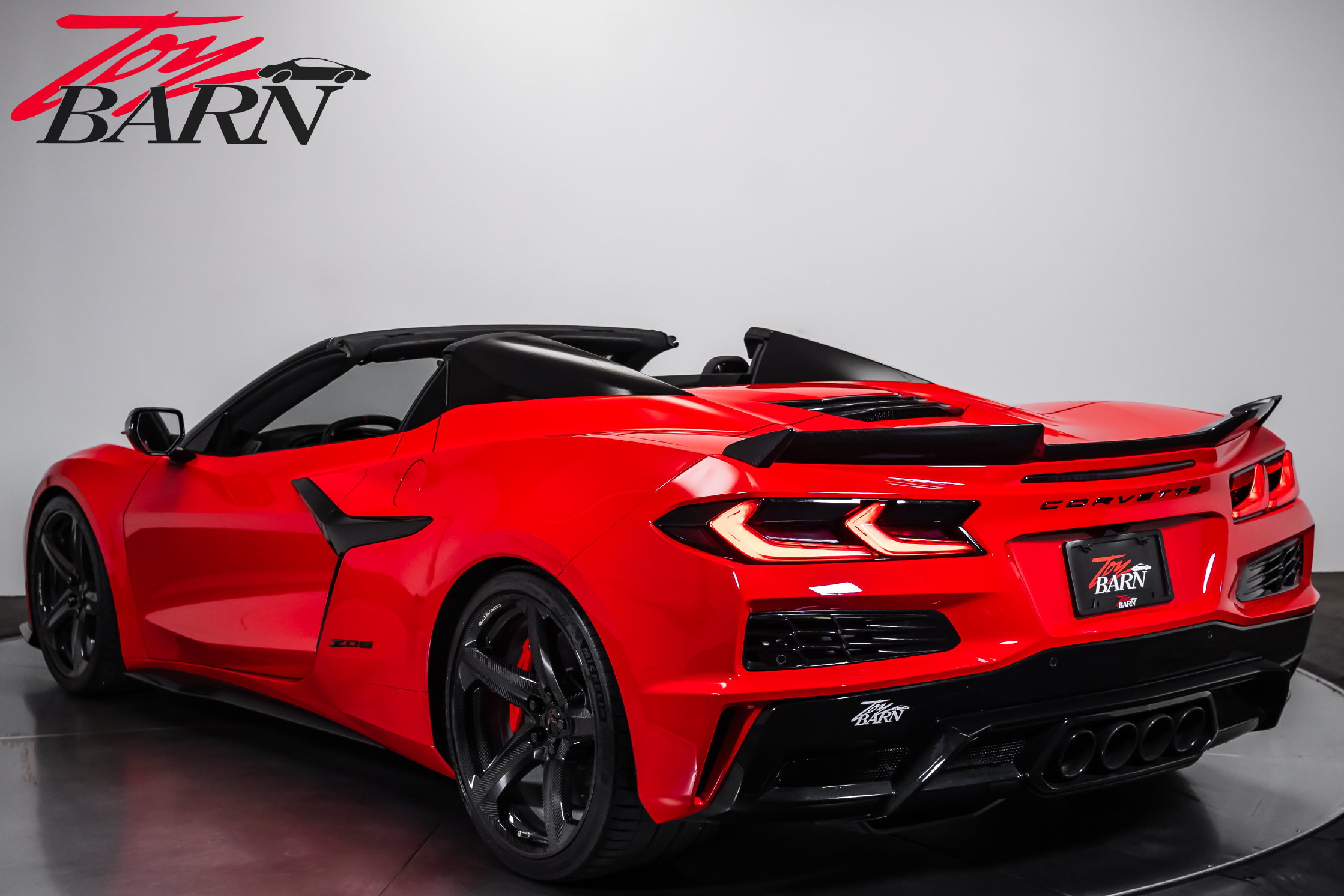 Used 2023 Chevrolet Corvette Z06 w/ Stealth Interior Trim Package RWD image 3