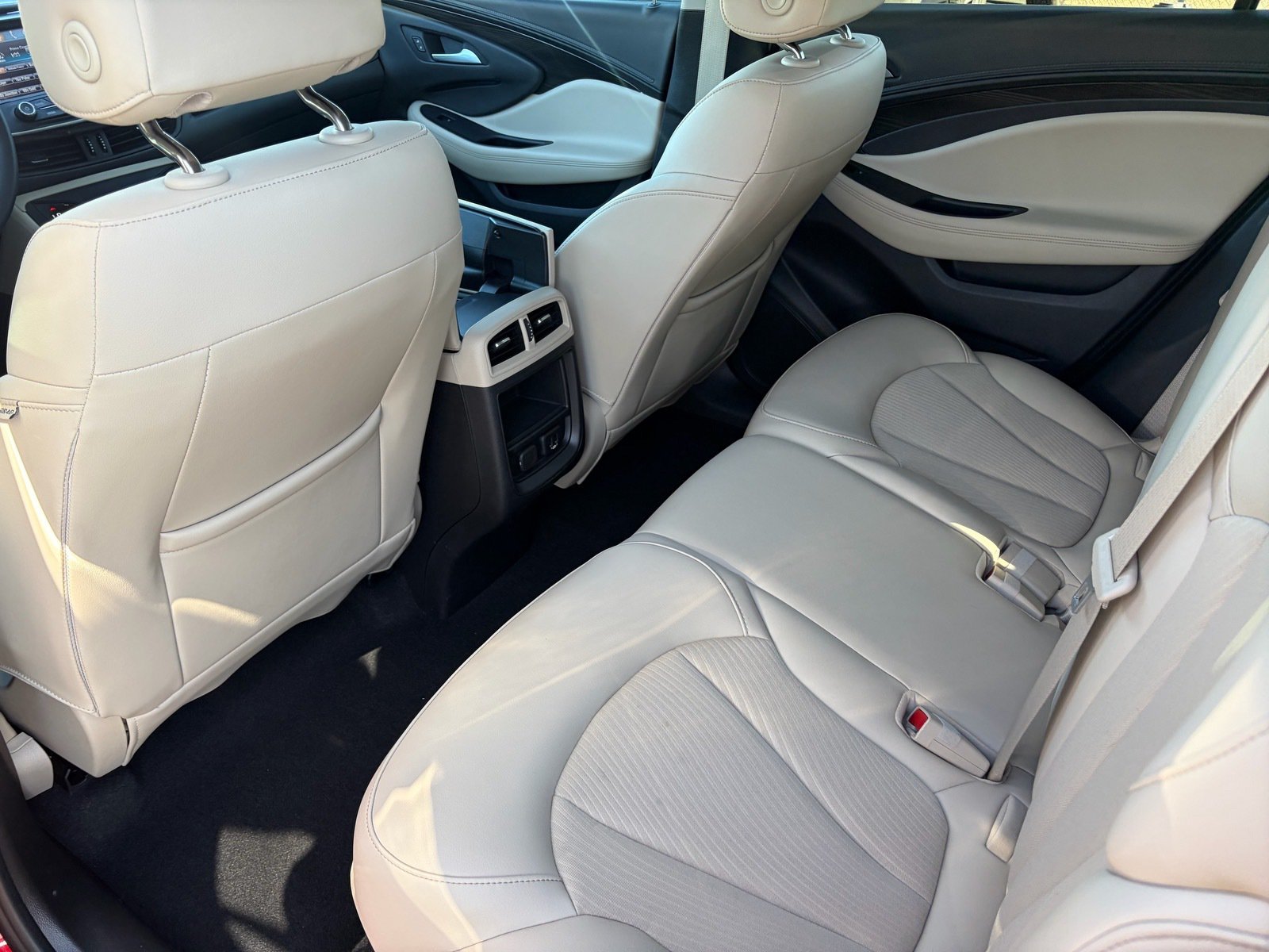 Used 2020 Buick Envision Preferred FWD image 27