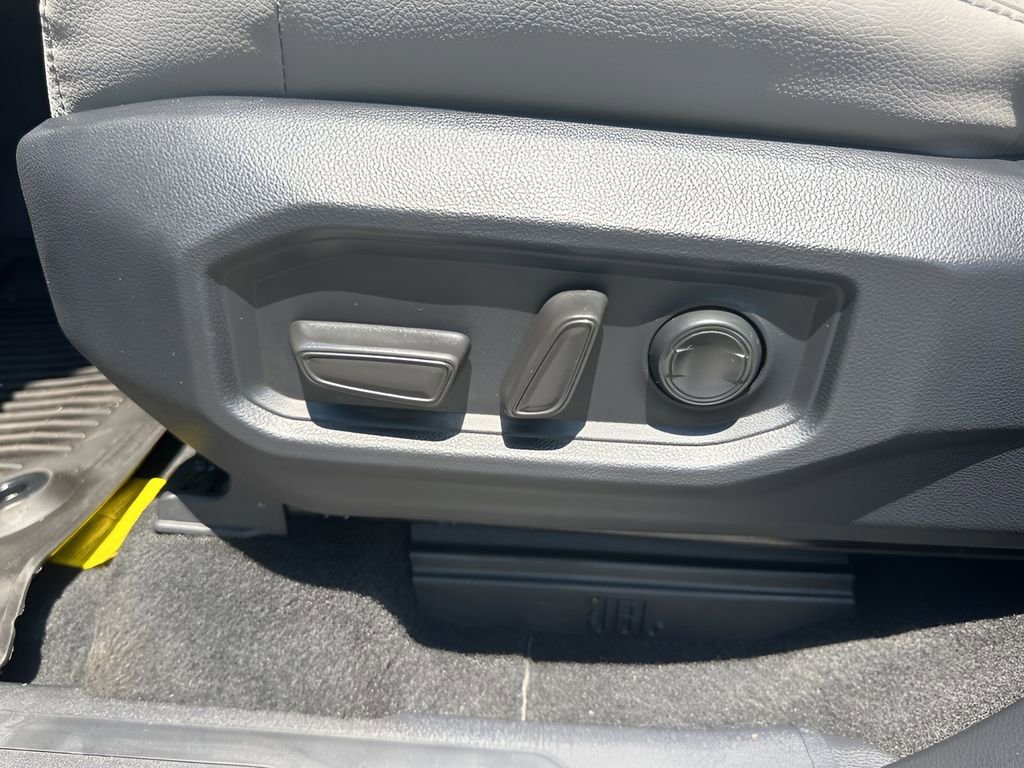 Used 2024 Toyota Tundra Limited image 10