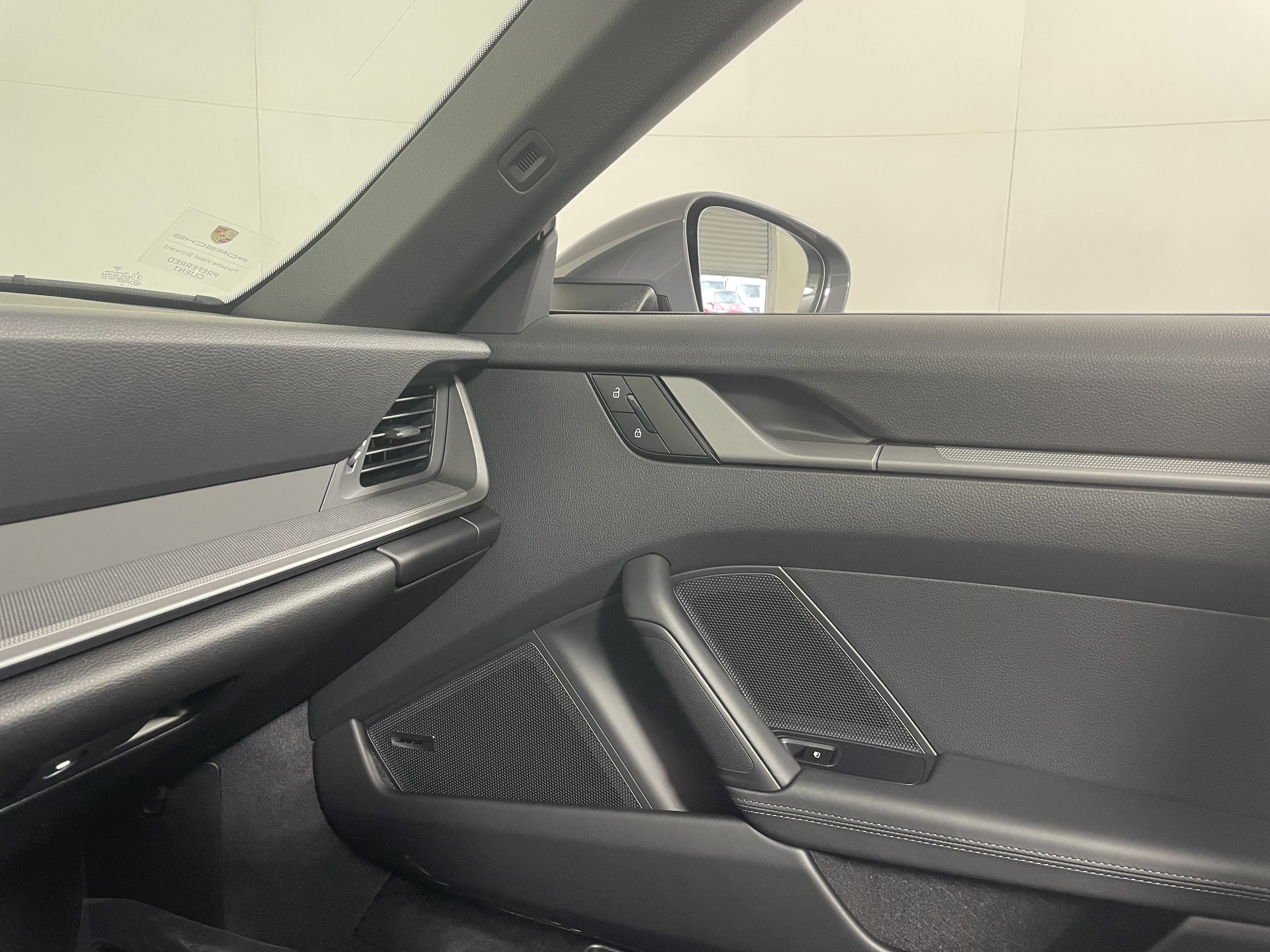 Used 2025 Porsche 911 Carrera image 14