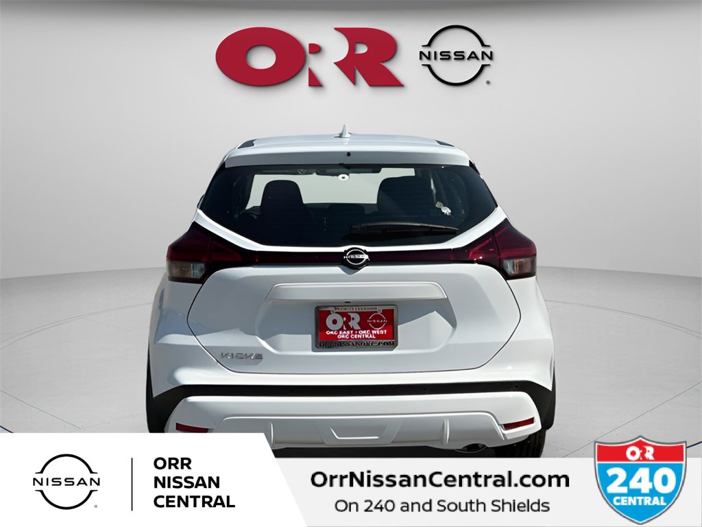 New 2025 Nissan Kicks Play S image 6