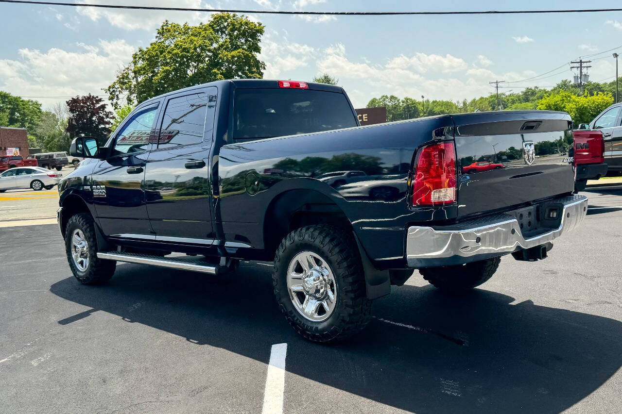 Used 2017 RAM 3500 Tradesman w/ Chrome Appearance Group AWD/4WD image 6