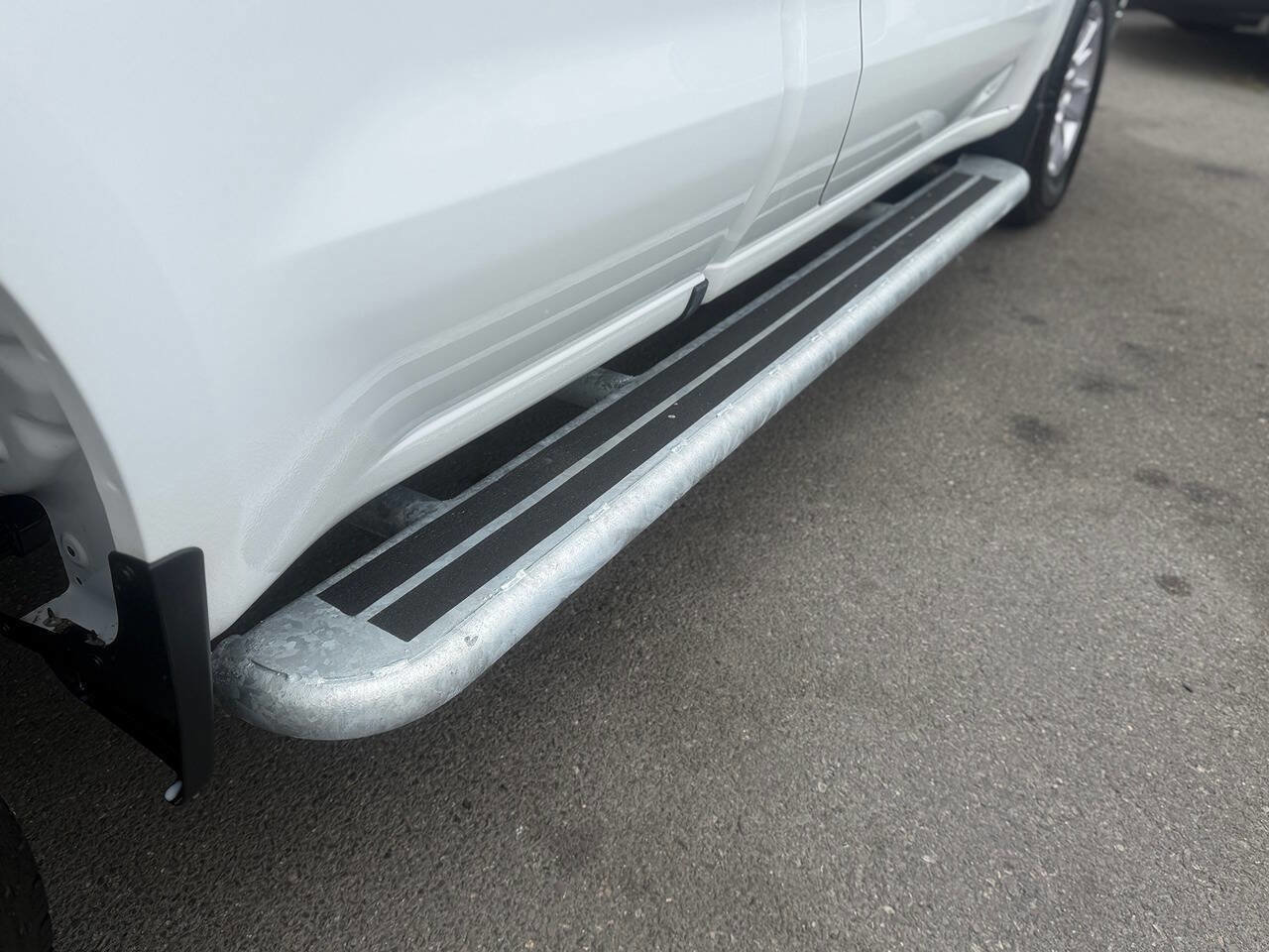 Used 2025 Chevrolet Silverado 1500 W/T RWD image 38