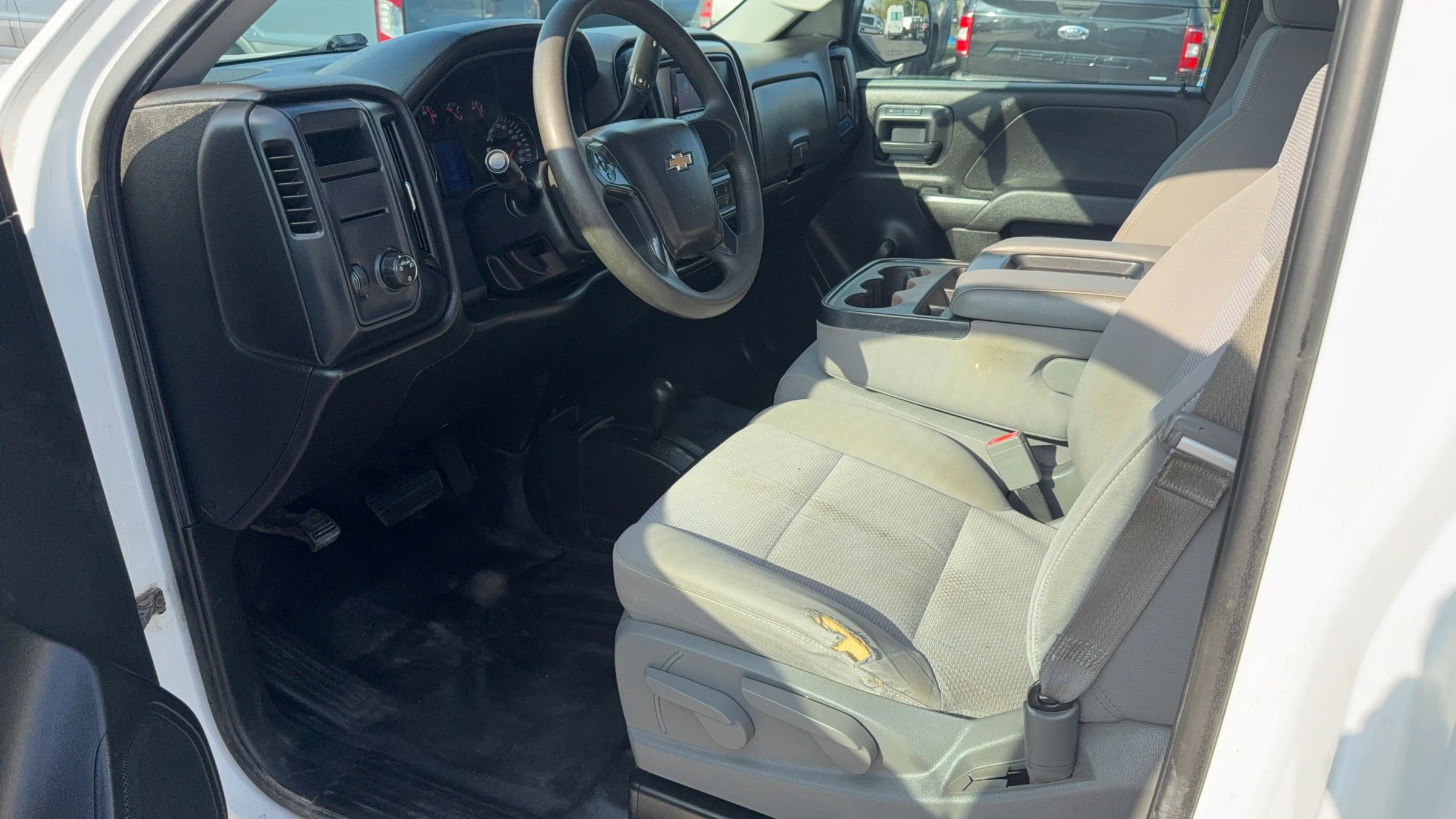 Used 2015 Chevrolet Silverado 1500 W/T image 12
