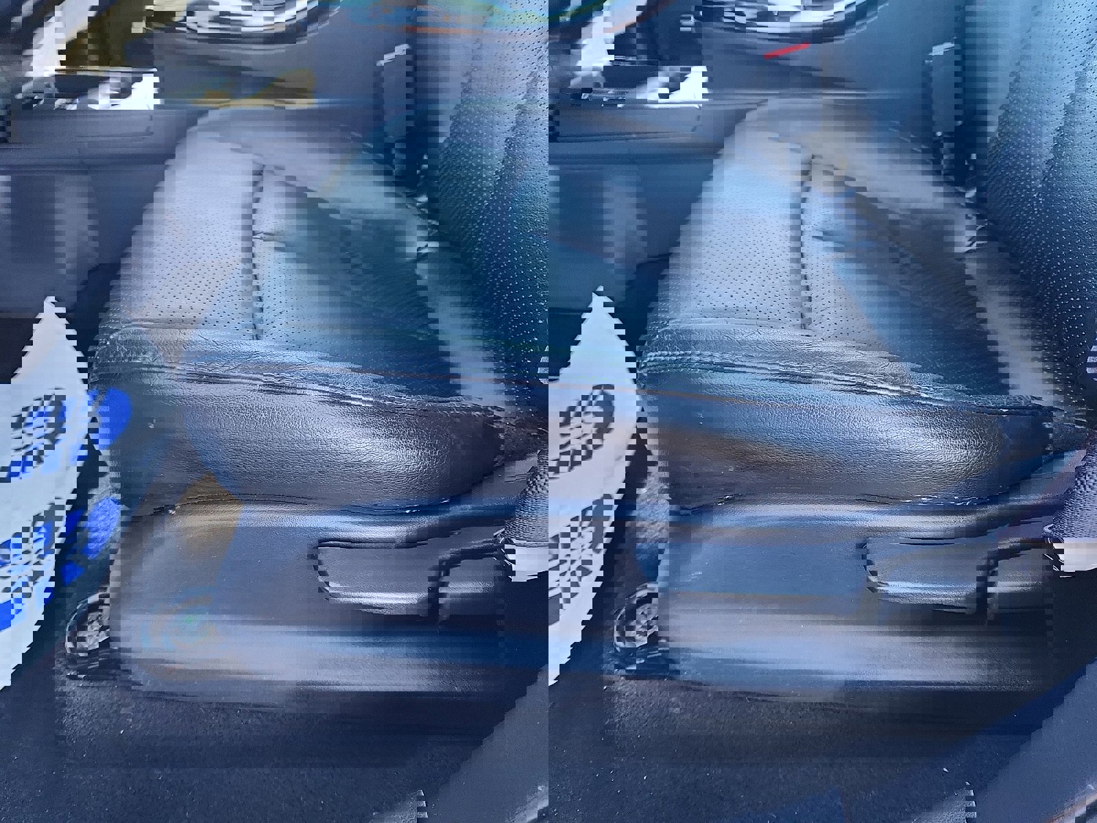 Used 2015 Nissan Leaf SL w/ Premium Package image 23