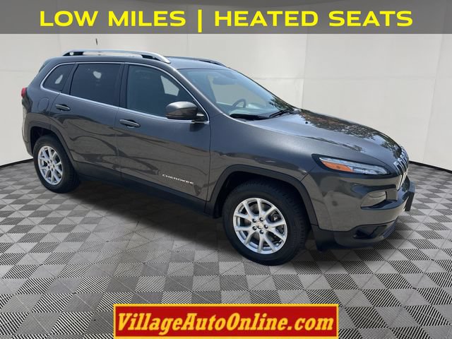 Used 2017 Jeep Cherokee Latitude w/ Comfort/Convenience Group AWD/4WD image 5