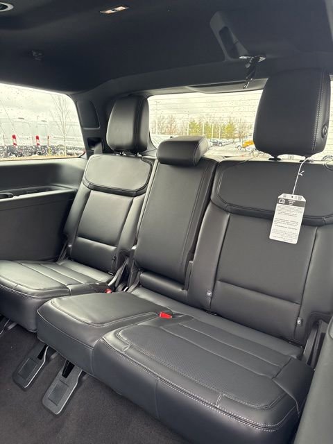 New 2025 Ford Expedition Platinum w/ Stealth Performance Package image 38