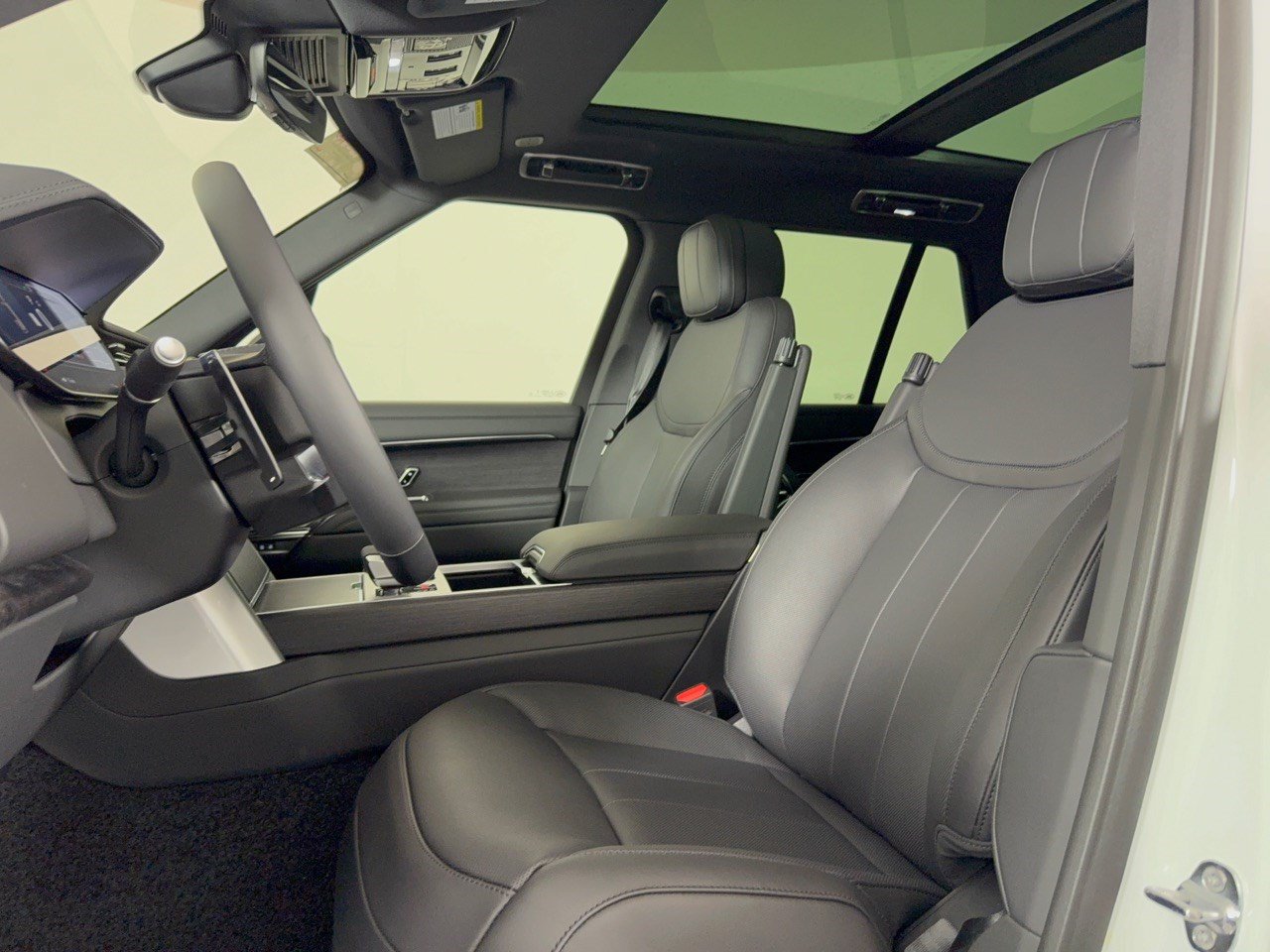 New 2027 Land Rover Range Rover SE AWD/4WD image 5