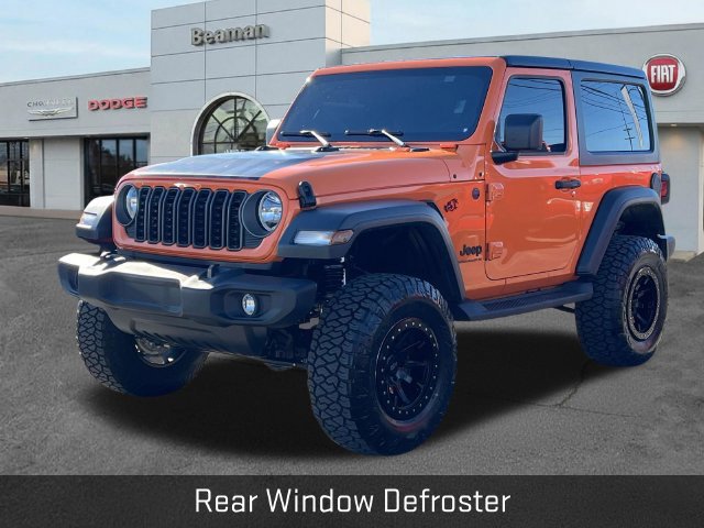 Used 2025 Jeep Wrangler Sport AWD/4WD image 3