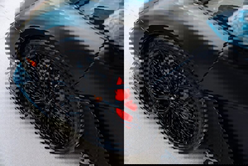 Used 2024 Lamborghini Revuelto image 27