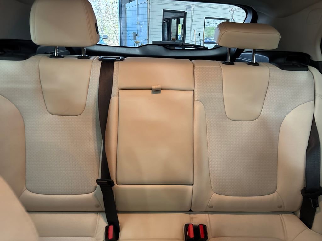 Used 2023 Buick Encore GX Select FWD image 33