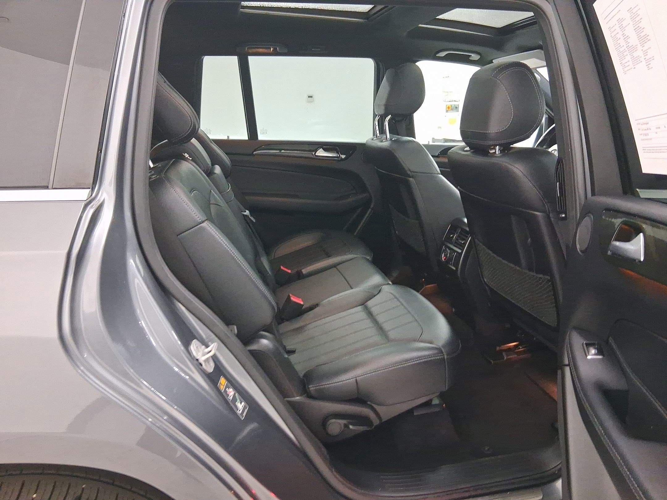 Used 2018 Mercedes-Benz GLS 450 4MATIC image 35