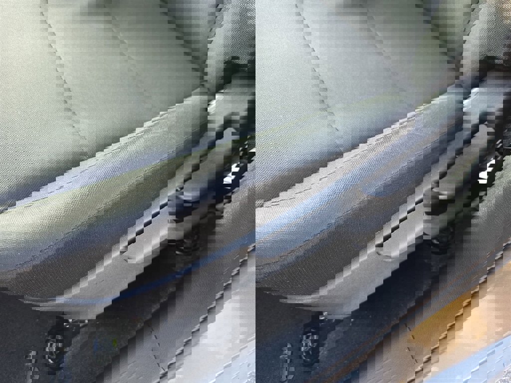 Used 2023 Nissan Kicks S image 14