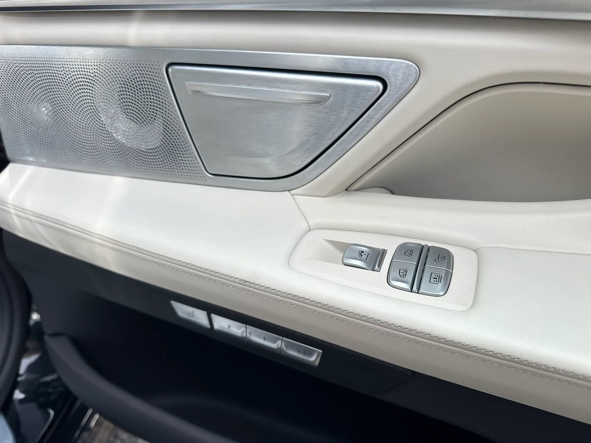 Used 2016 BMW 750i RWD image 20