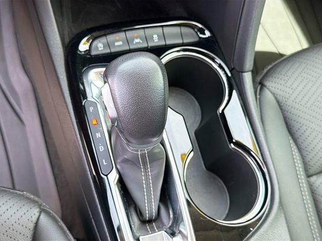 Used 2022 Buick Encore GX Essence w/ Experience Buick Package AWD/4WD image 28