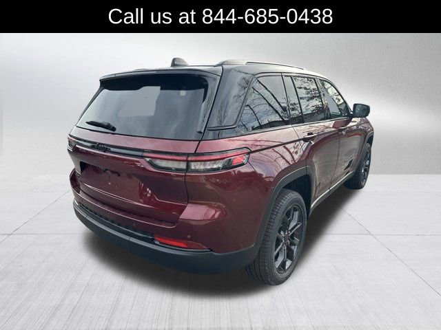 New 2025 Jeep Grand Cherokee Limited w/ Trailer Tow Package image 5