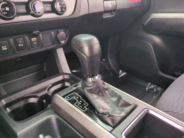 Used 2017 Toyota Tacoma SR5 w/ Tow Package RWD image 12