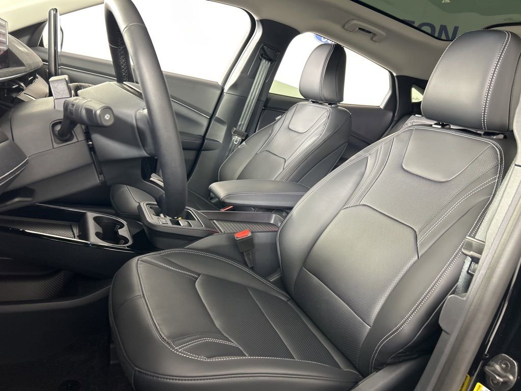 New 2026 Ford Mustang Mach-E Premium image 19