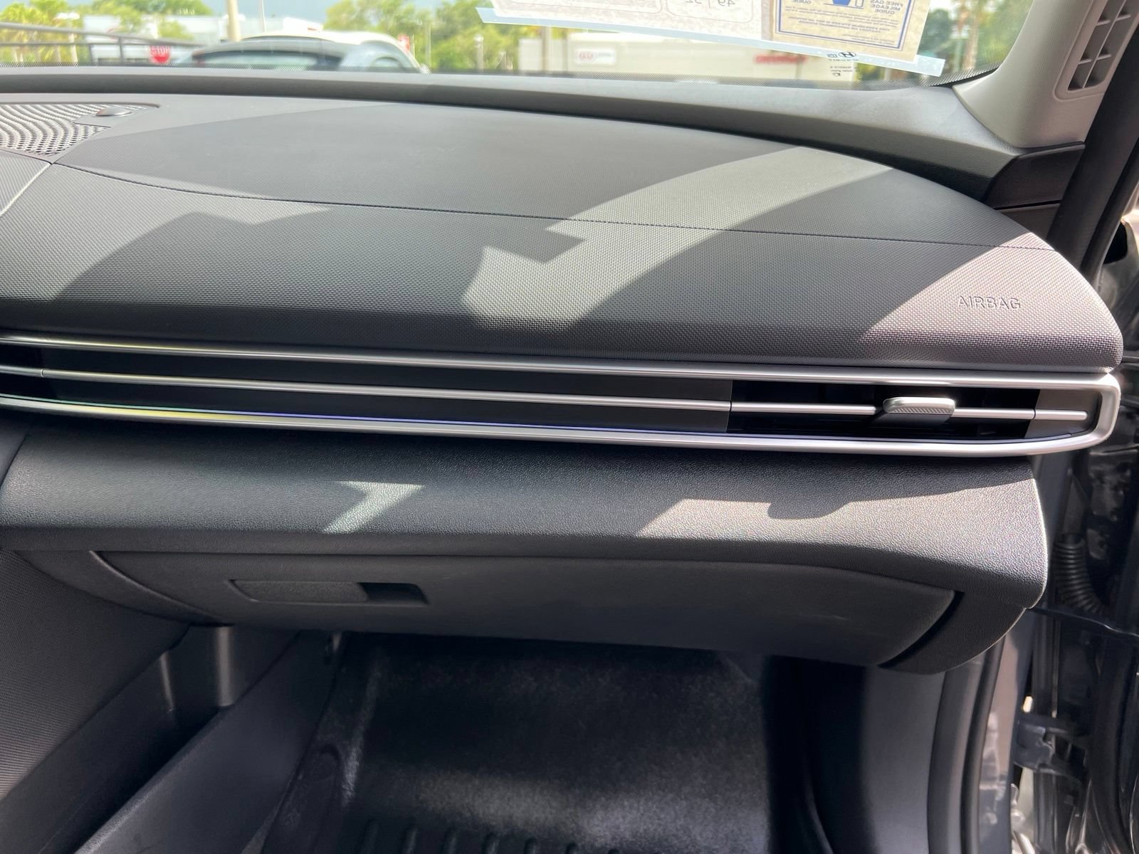 Used 2023 Hyundai Elantra Limited FWD image 58
