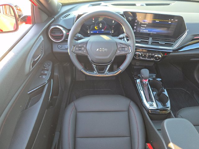 New 2026 Chevrolet Trax RS w/ Sunroof Package FWD image 22