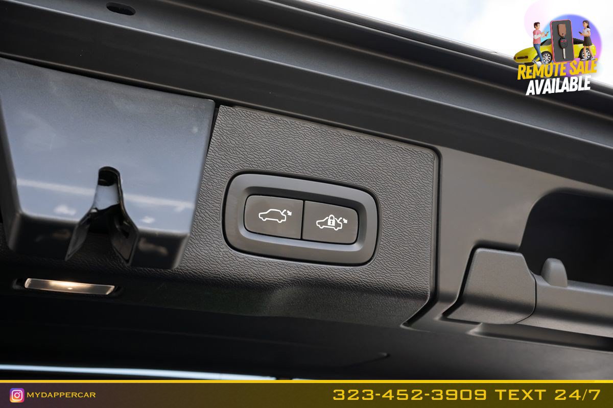 Used 2023 Volvo XC60 B5 Plus AWD/4WD image 20