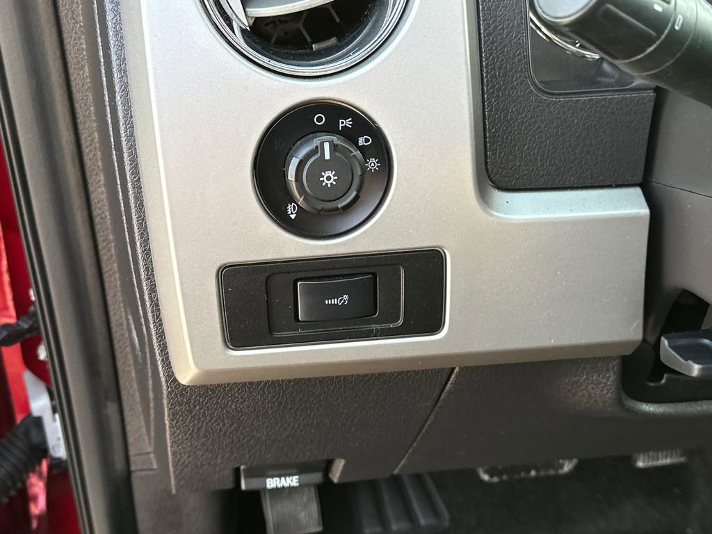 Used 2013 Ford F150 Lariat image 20