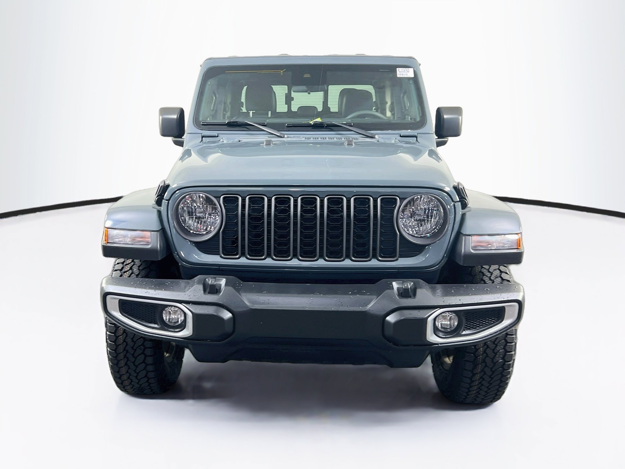Used 2024 Jeep Gladiator Sport w/ Premium Package AWD/4WD image 2