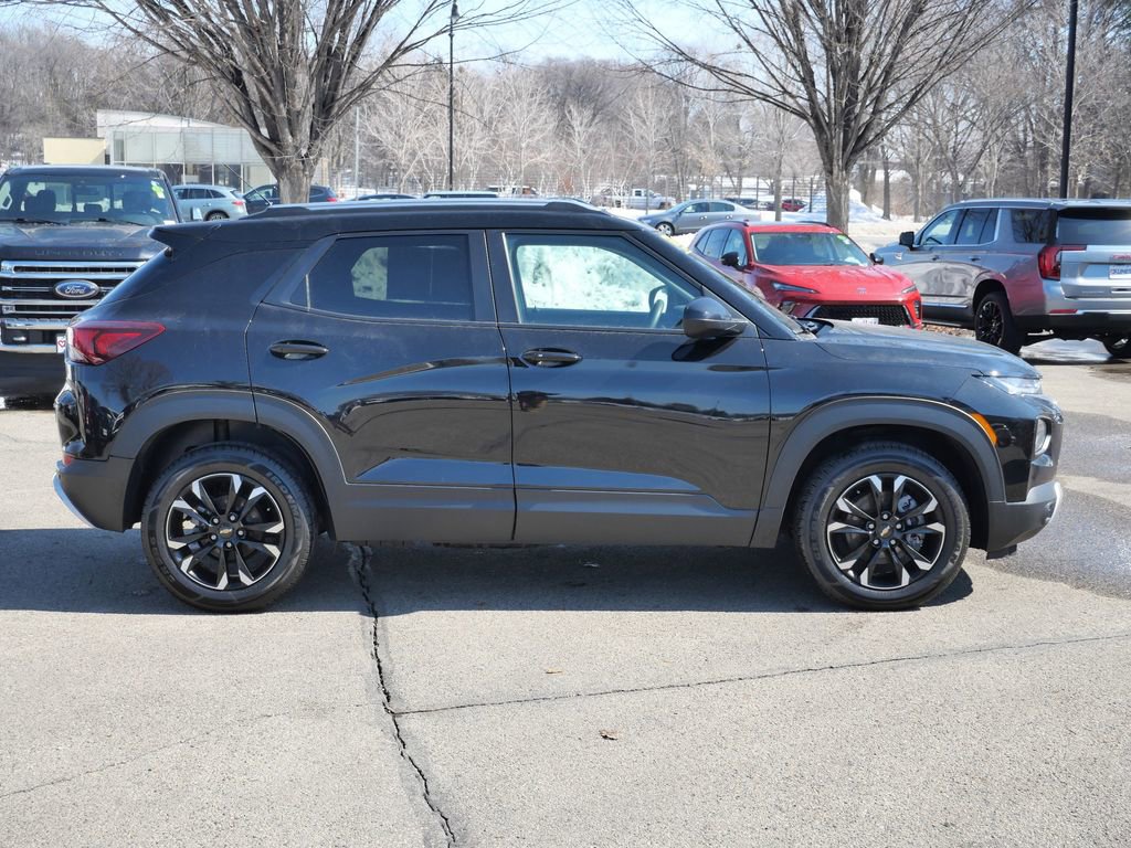Used 2023 Chevrolet TrailBlazer LT w/ Convenience Package image 11