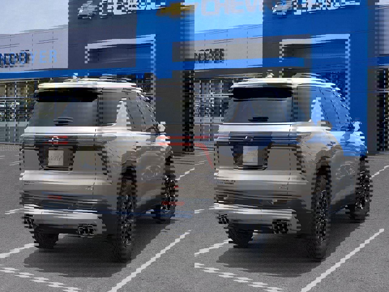 New 2026 Chevrolet Traverse Z71 w/ Driver Confidence Package image 4